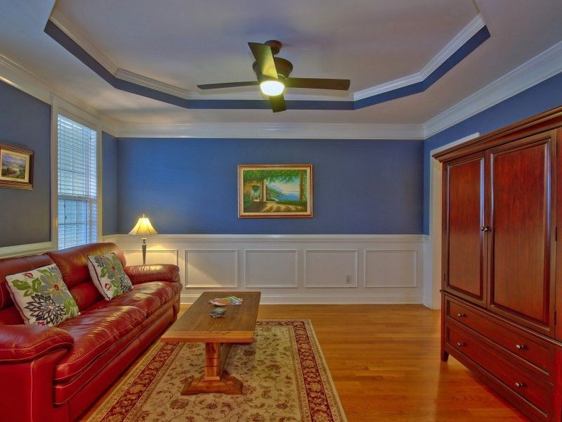 924 Vandalia Dr, Cary, NC 27519