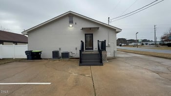 925 Brightleaf Blvd, Smithfield, NC 27577