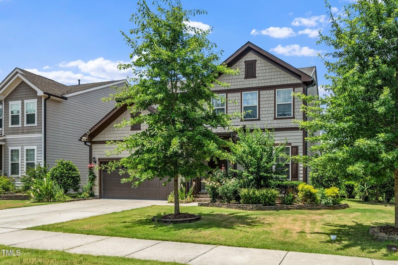 925 Cozy Oak Ave, Cary, NC 27519