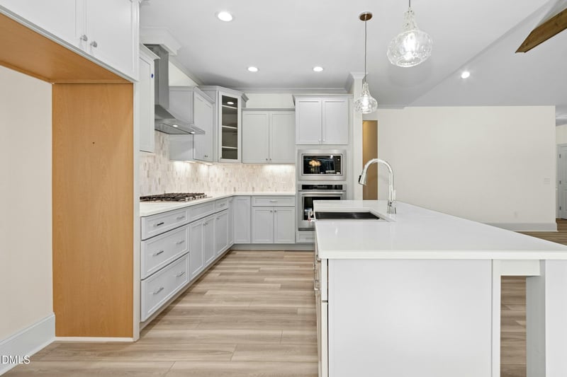 925 Lynch Rd, Selma, NC 27576