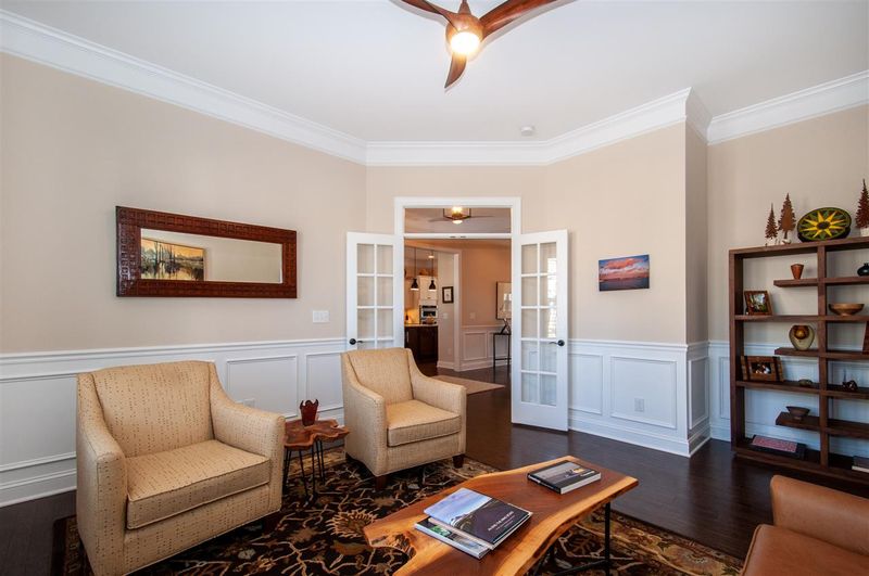 925 Mere Oak Dr, Raleigh, NC 27615