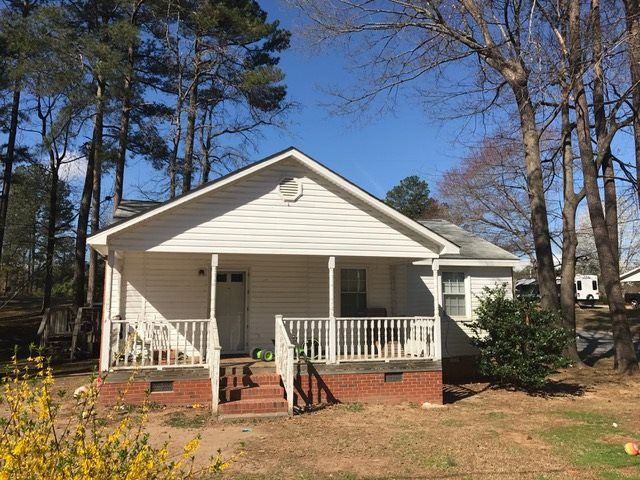 925 Powell Dr, Garner, NC 27529