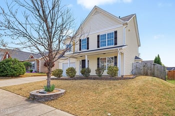 925 Ribbonleaf Ln, Fuquay Varina, NC 27526