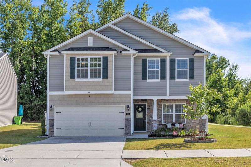 925 Winter Cress Dr, Zebulon, NC 27597