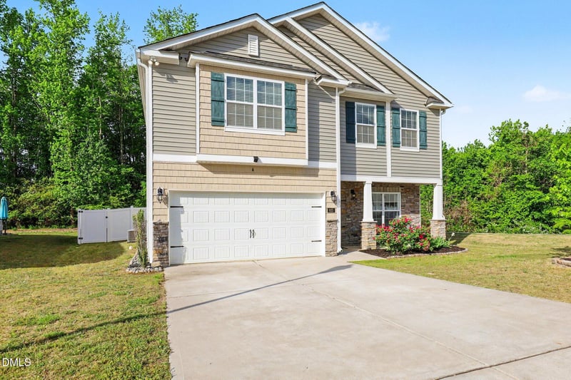 925 Winter Cress Dr, Zebulon, NC 27597