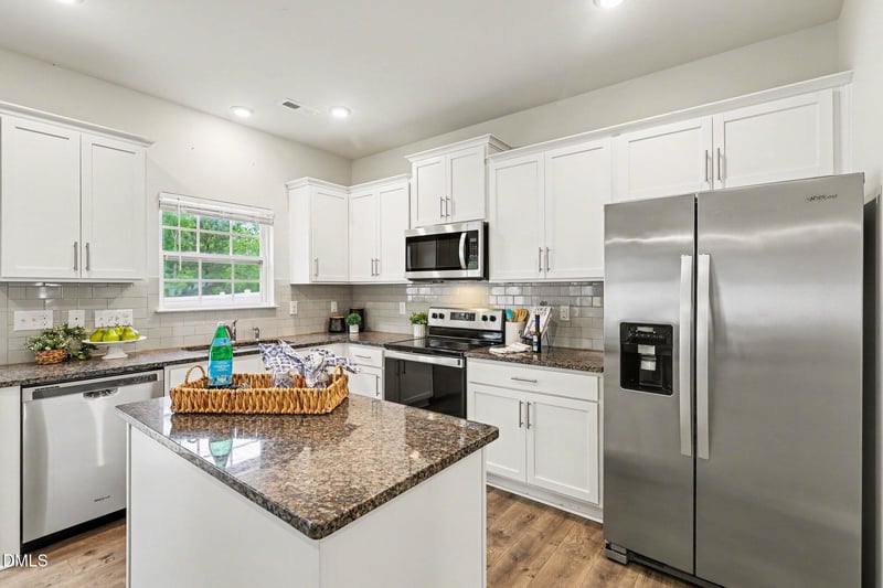 925 Winter Cress Dr, Zebulon, NC 27597