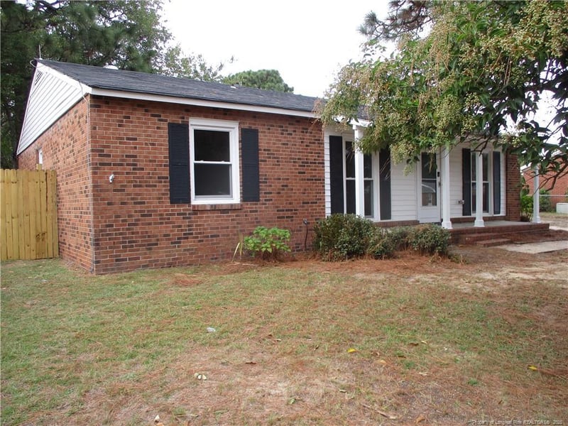 926 Fiske Dr, Fayetteville, NC 28311