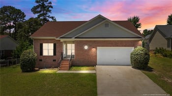 926 Foxhunt Ln, Fayetteville, NC 28314