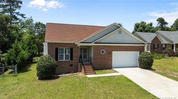 926 Foxhunt Ln, Fayetteville, NC 28314