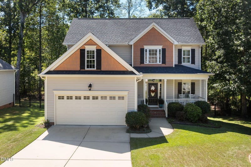 926 Lukestone Dr, Fuquay Varina, NC 27526