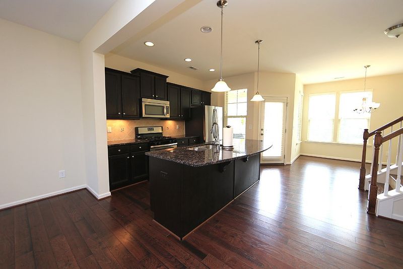 927 Ambergate Station, Apex, NC 27502