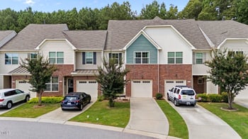 927 Contessa Dr, Cary, NC 27513
