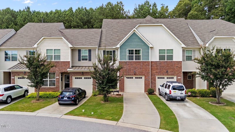 927 Contessa Dr, Cary, NC 27513