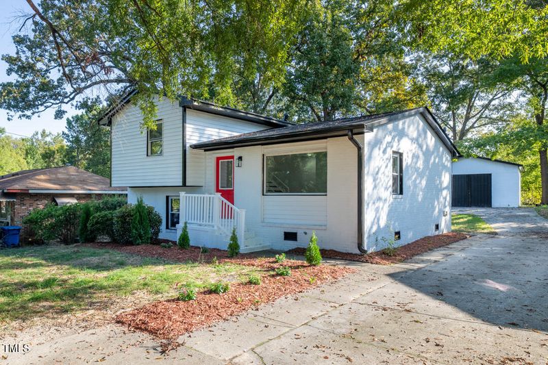 927 Da Vinci St, Durham, NC 27704