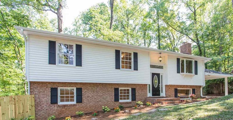 927 Manchester Dr, Cary, NC 27511