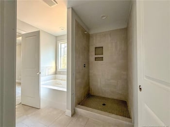 927 Rhum Dr, Fayetteville, NC 28311