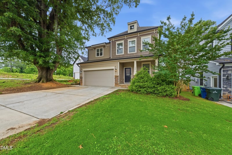 928 Barringer Dr, Raleigh, NC 27606