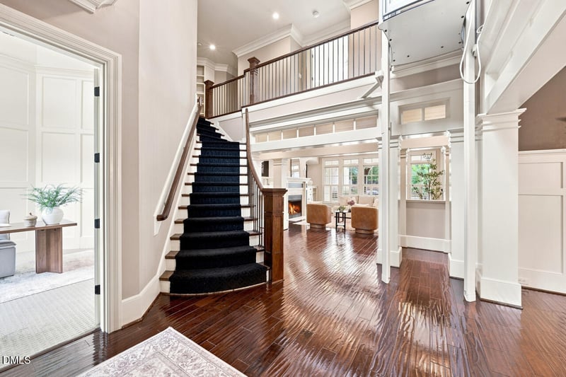 928 Oak Creek Rd, Raleigh, NC 27615