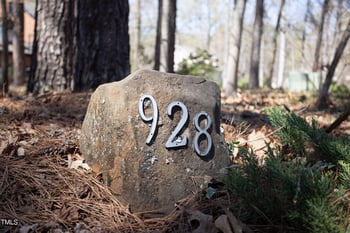 928 Pinehurst Dr, Chapel Hill, NC 27517