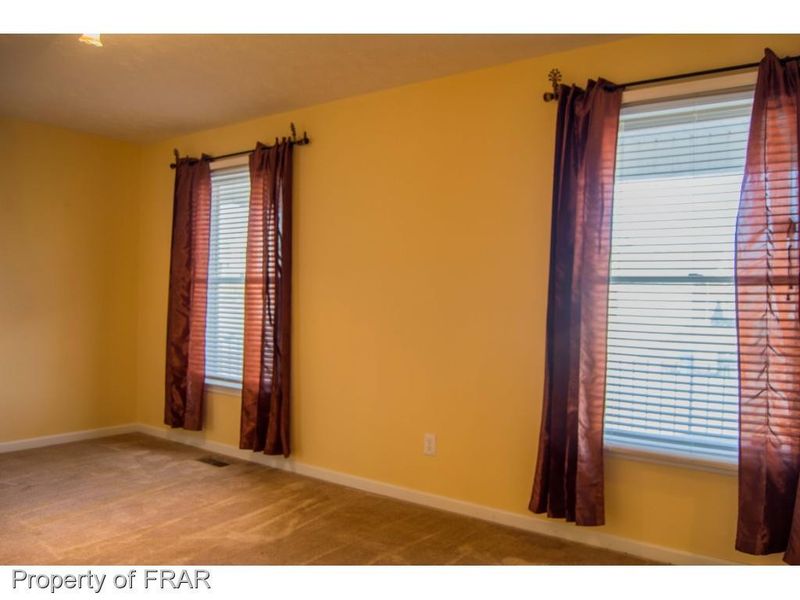 928 Scully Dr, Fayetteville, NC 28314