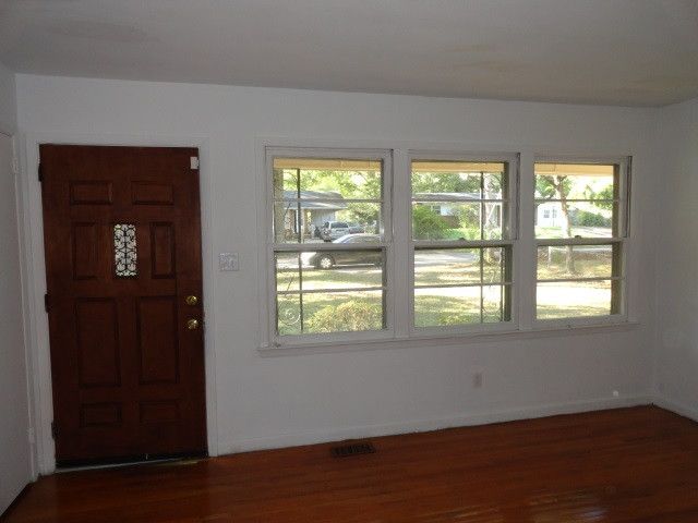 929 Beverly Dr, Raleigh, NC 27610