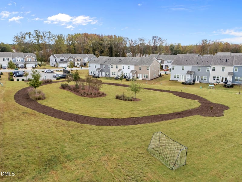 929 Clearhaven Ln, Fuquay Varina, NC 27526