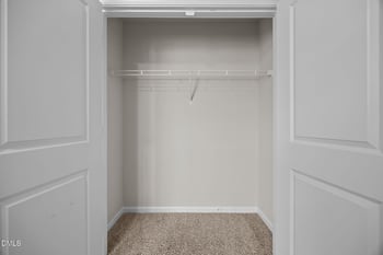 929 Clearhaven Ln, Fuquay Varina, NC 27526