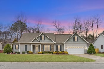 929 Ivy Valley Dr, Fuquay Varina, NC 27526