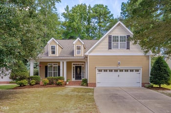 929 Lukestone Dr, Fuquay Varina, NC 27526