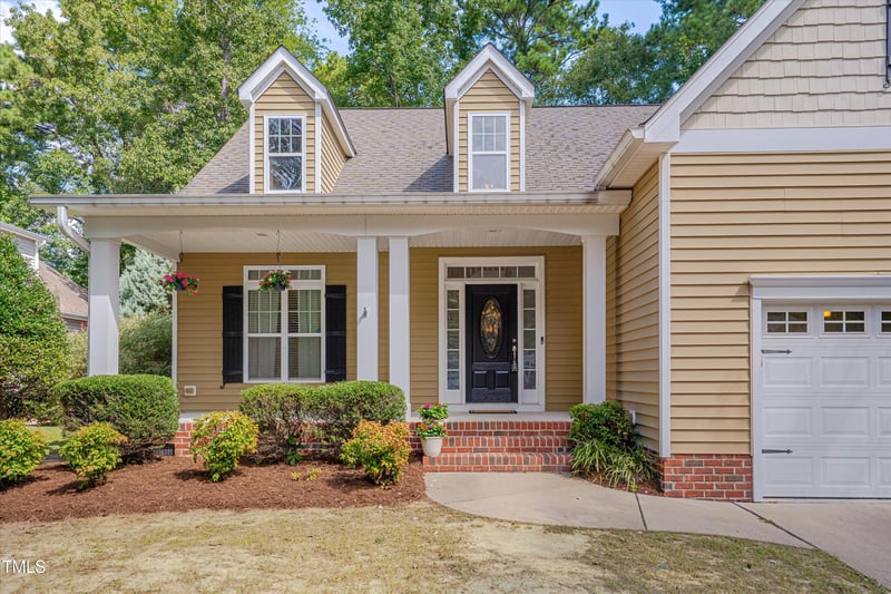929 Lukestone Dr, Fuquay Varina, NC 27526
