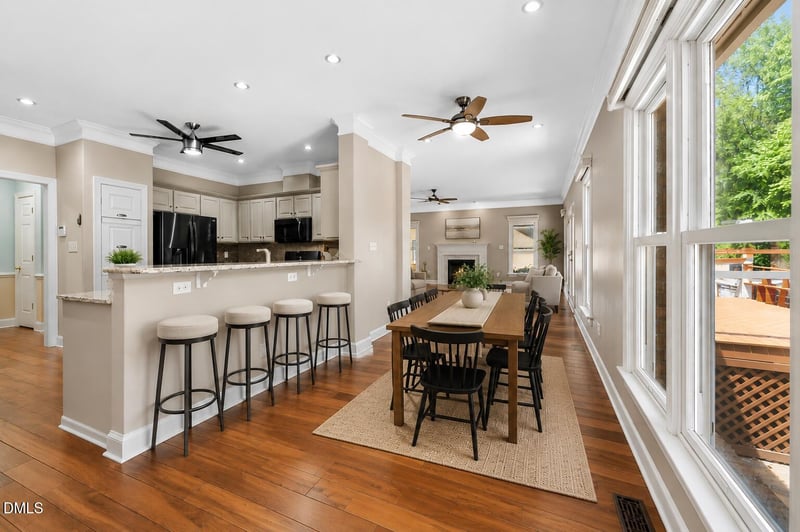 929 Old Baron Dr, Fuquay Varina, NC 27526