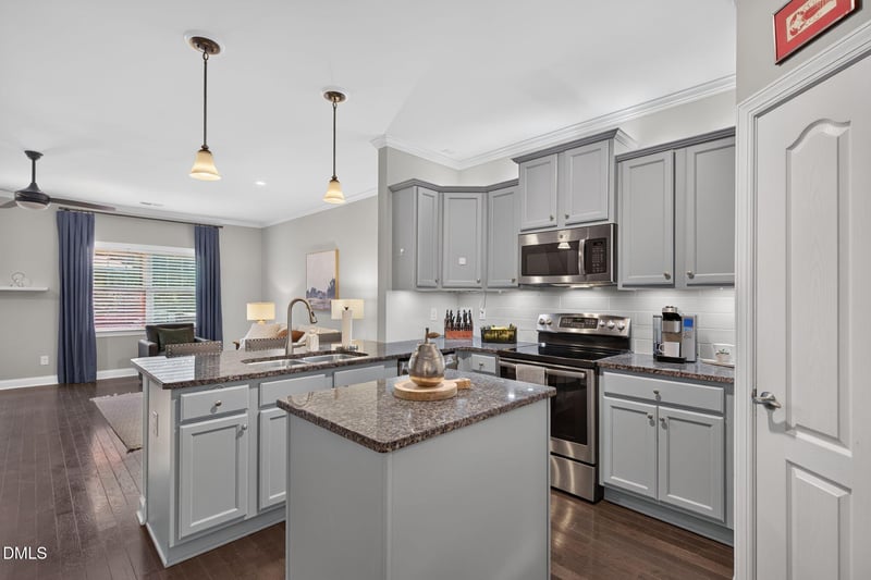 929 Shoofly Pa, Apex, NC 27502