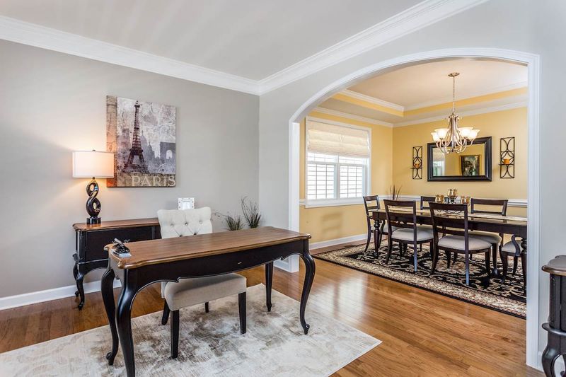 929 Vandalia Dr, Cary, NC 27519