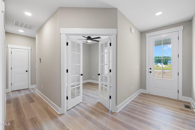 9293 Bear Run Ln, Middlesex, NC 27557