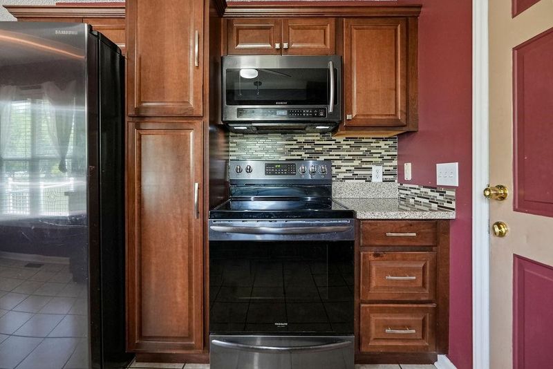 93 Arden Ct, Lillington, NC 27546