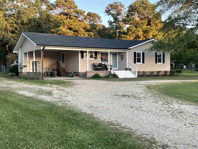 93 Avenue Rd, Smithfield, NC 27577