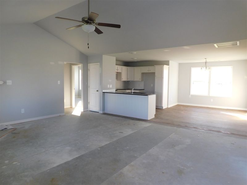 93 Beaver Tavern Dr, Benson, NC 27504