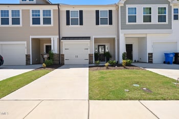 93 Begonia St, Angier, NC 27501