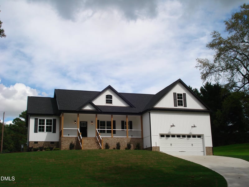 93 Big J St, Erwin, NC 28339