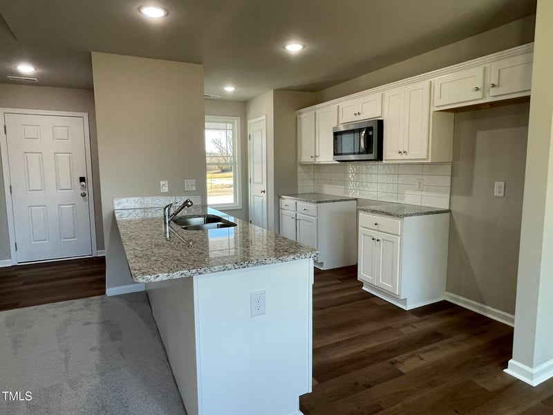 93 Faucette Dr, Selma, NC 27576