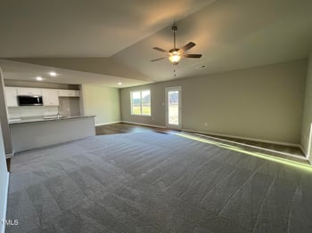 93 Faucette Dr, Selma, NC 27576