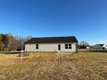 93 Faucette Dr, Selma, NC 27576
