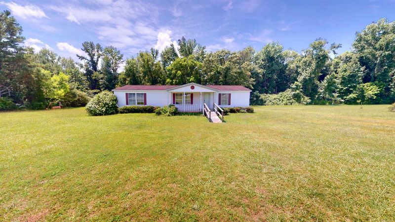 93 Neighbor Ln, Four Oaks, NC 27524