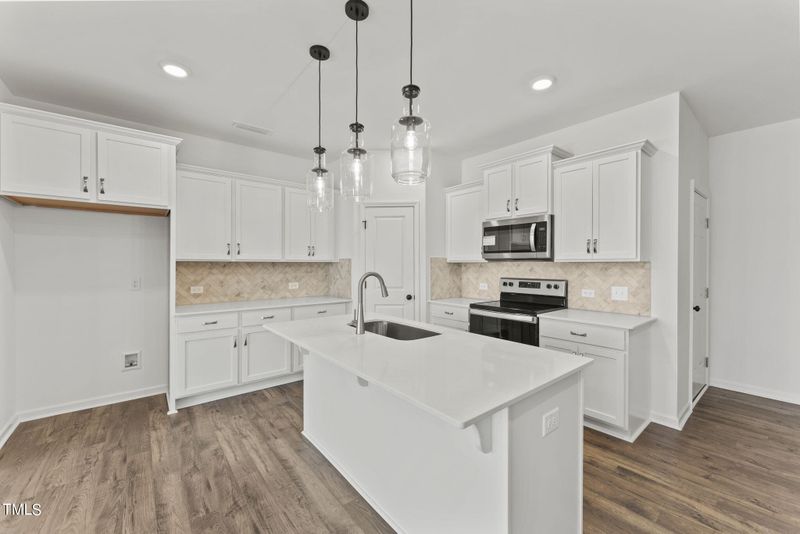 93 Paperwhite Pl #210, Clayton, NC 27527