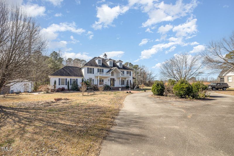 93 Starline Rd, Selma, NC 27576