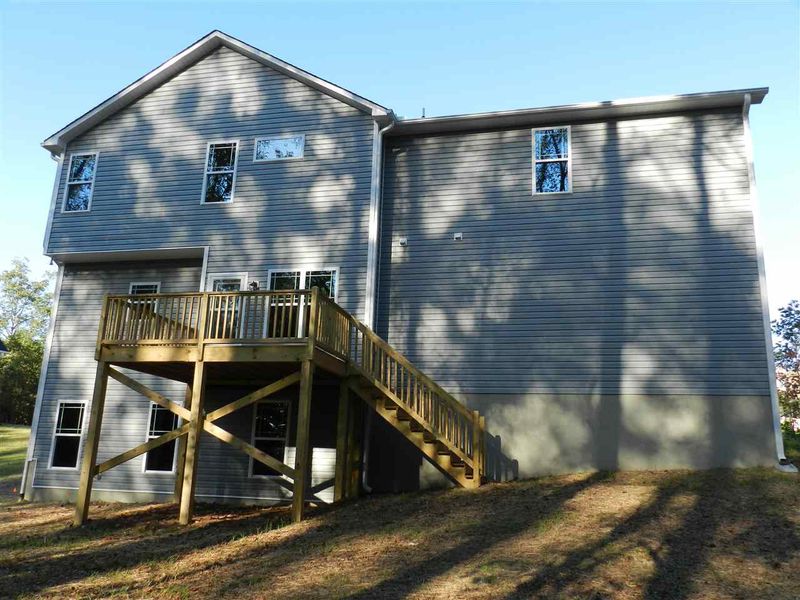 93 Tarpon Dr, Benson, NC 27504