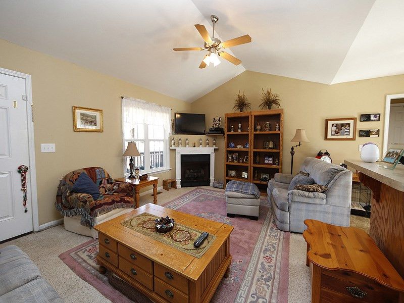 93 Twin Pines Ct, Clayton, NC 27527