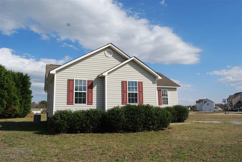 93 Waber Ct, Smithfield, NC 27577