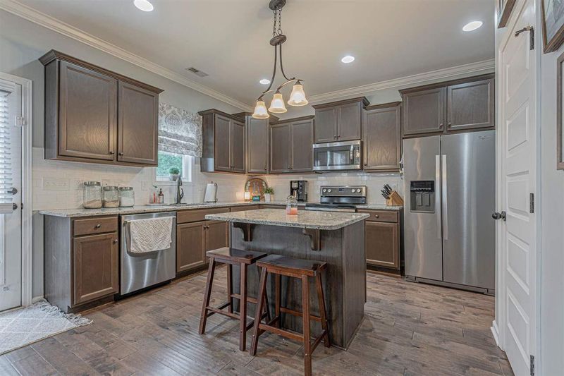 93 Wrangler Dr, Clayton, NC 27527