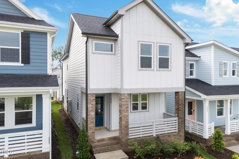 930 Allen Pk Dr, Raleigh, NC 27604